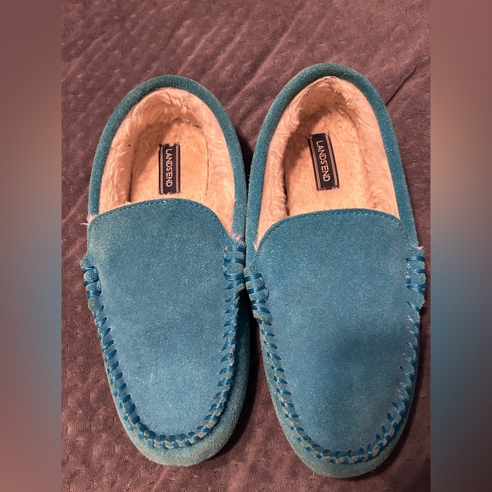 Lands' End women's youth 6 Teal Suede Slip-Ons slippers